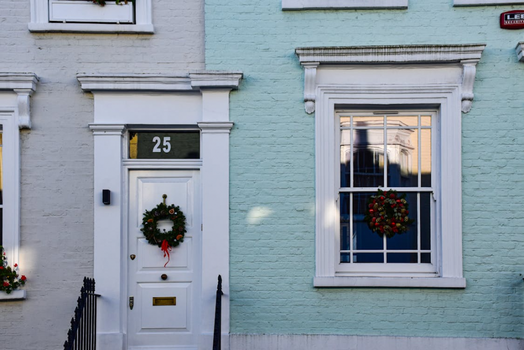 holiday window design