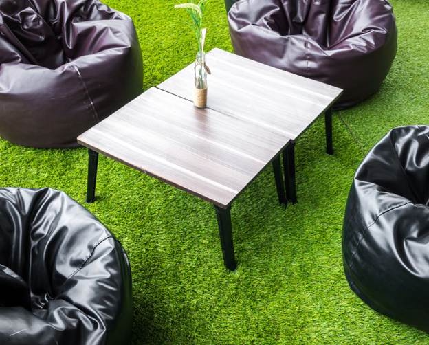 artificial grass for balcony